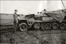 Sdkfz 251 mit Zeltbahn