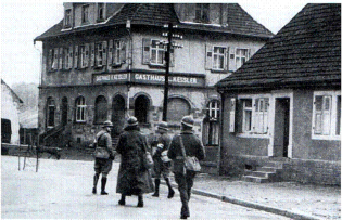 Franzsische Soldaten der 42.ID in Lauterbach/ Saar am 9. September 1939